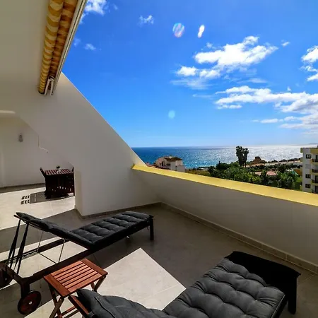 By The Sea - Sea View Torres شقة